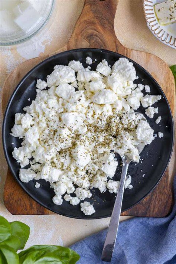 Does crumbled feta cheese melt?