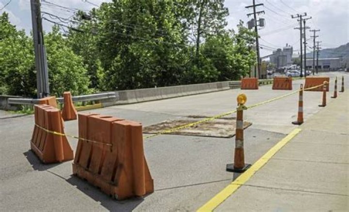 How long will tarentum bridge be closed?