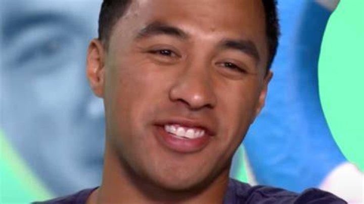 How old is Ross Inia?