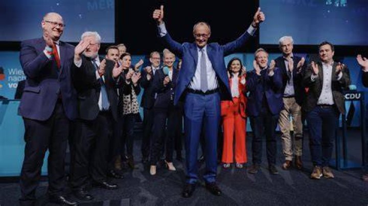 Is cdu right wing?