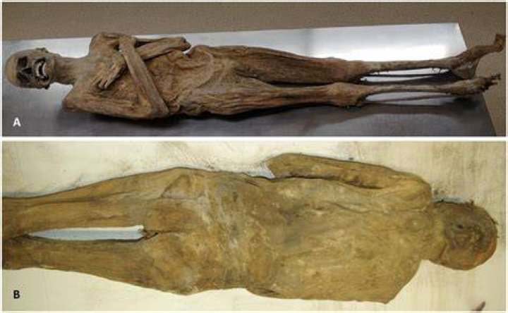 When was the first person mummified?