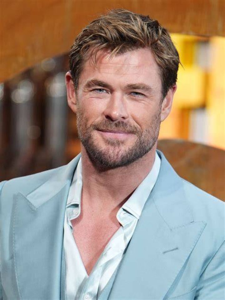 Where does Chris Hemsworth come from?