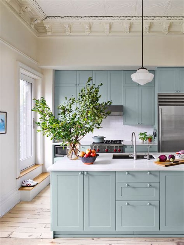 Which paint for kitchen cupboards?