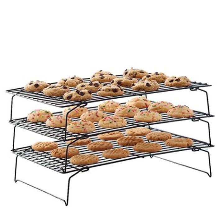 Which rack to bake cookies?