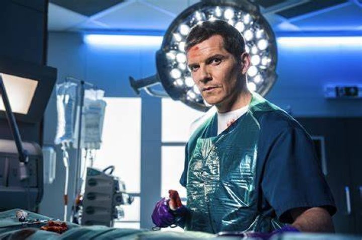 Why noel left casualty?